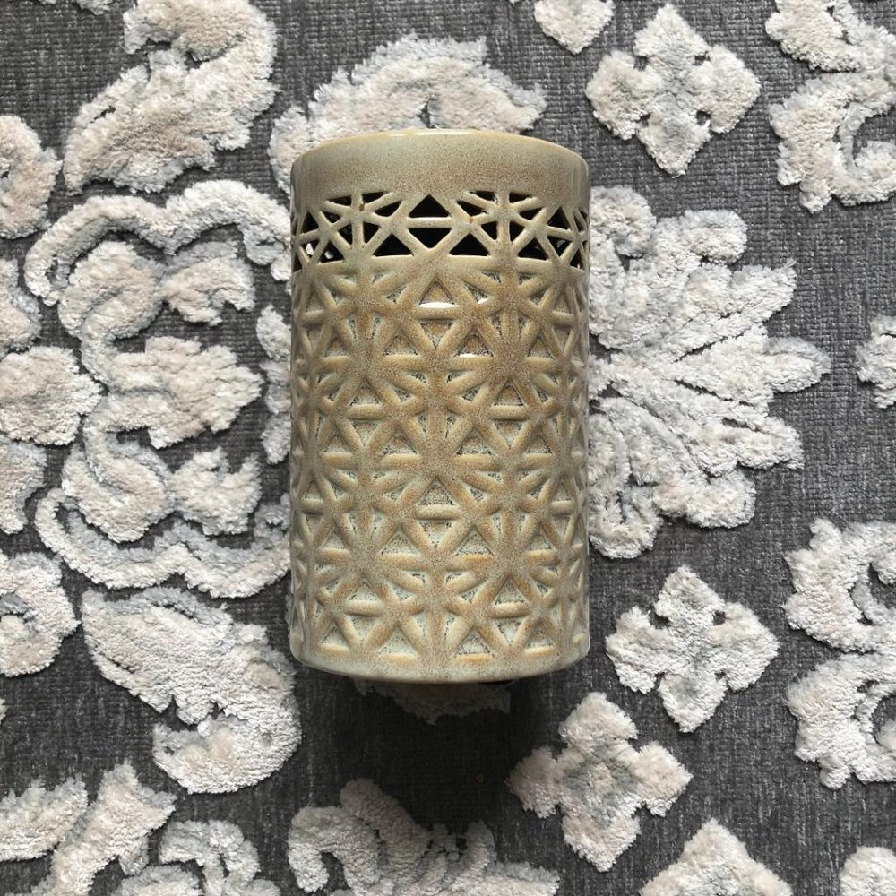 Yankee Candle Tart Warmer, Taupe, NWT, never used - Picture 1 of 4